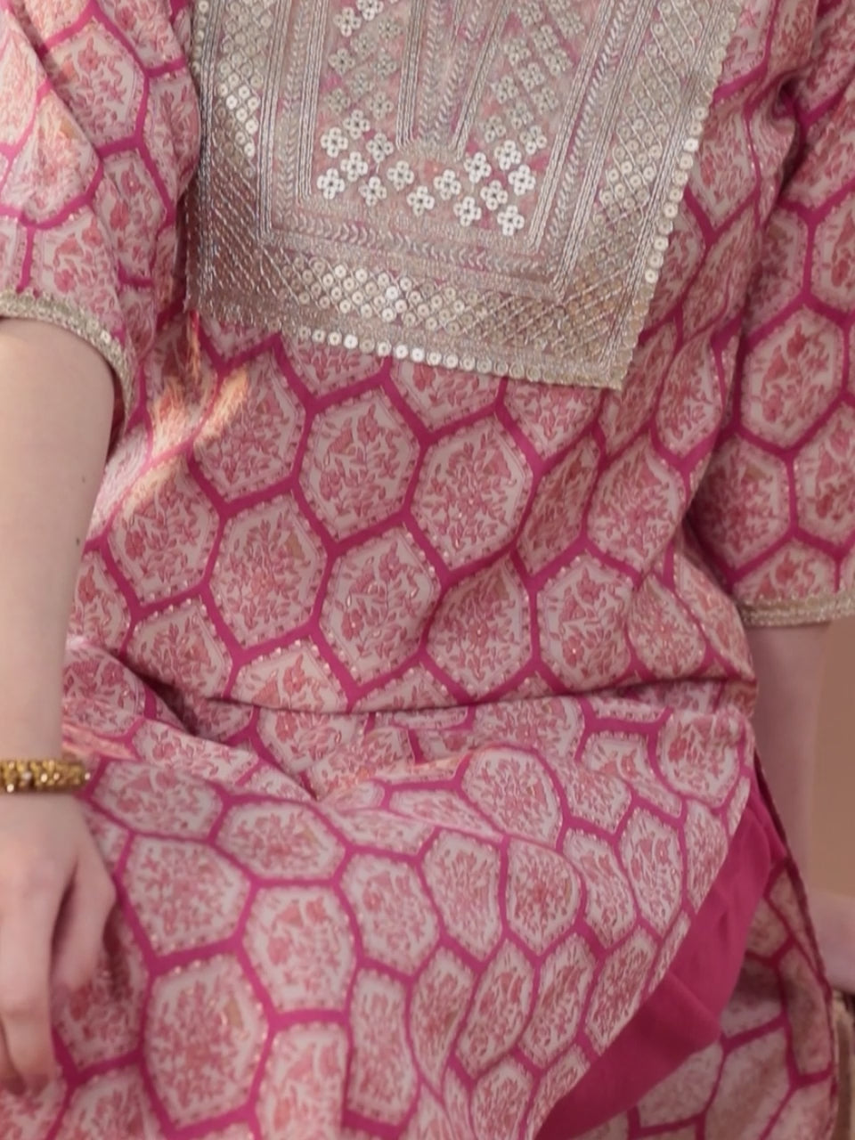 Pink Printed Silk Blend Straight Suit With Dupatta