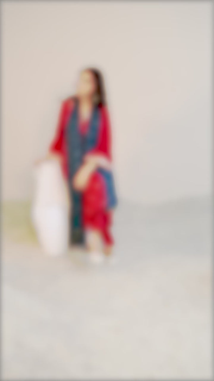 Red Embroidered Silk Blend Straight Suit Set With Dupatta