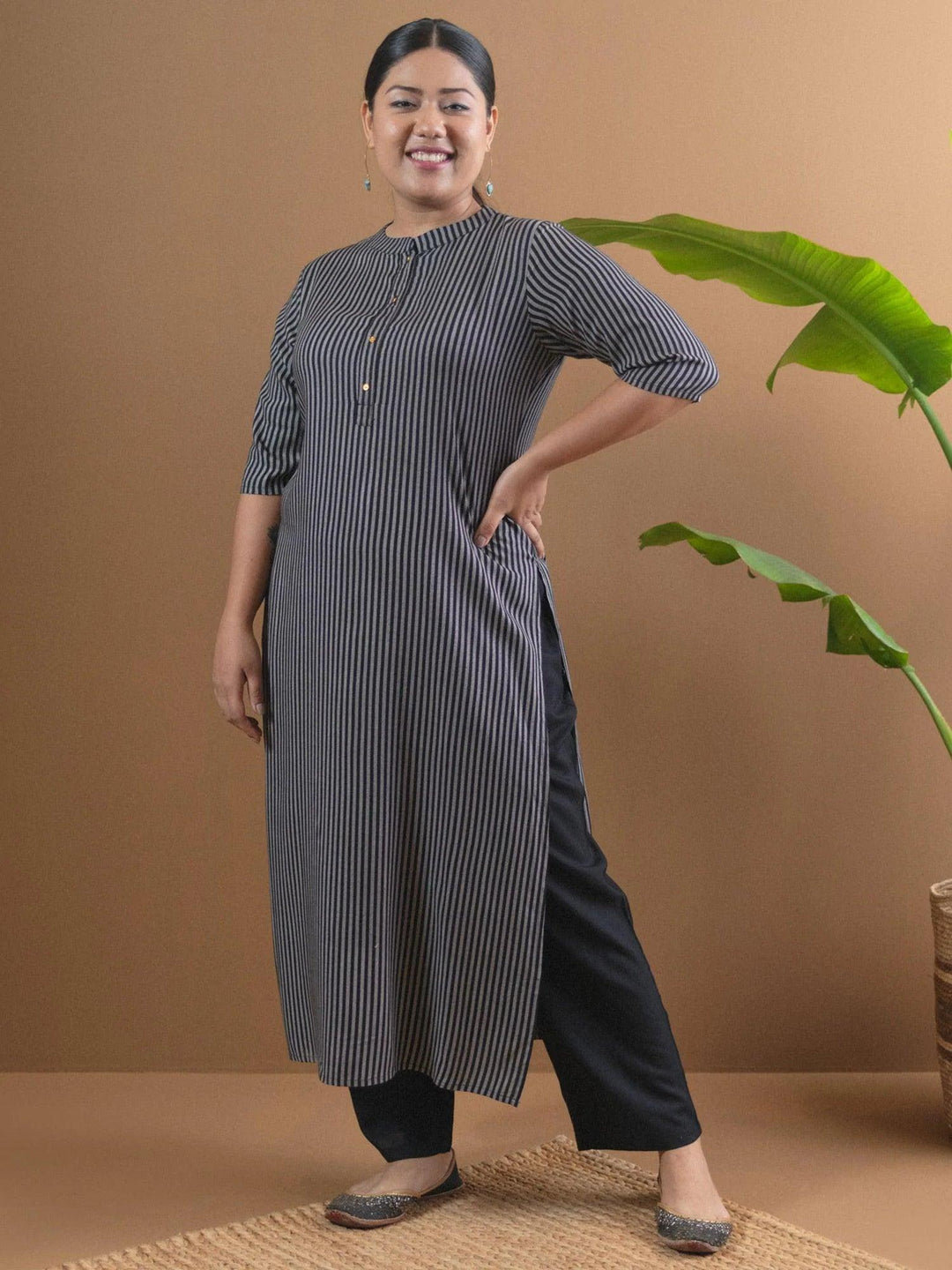Plus Size Black Striped Rayon Kurta - ShopLibas