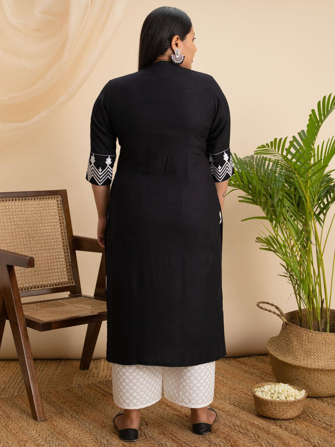 Plus Size Black Embroidered Rayon Kurta - ShopLibas