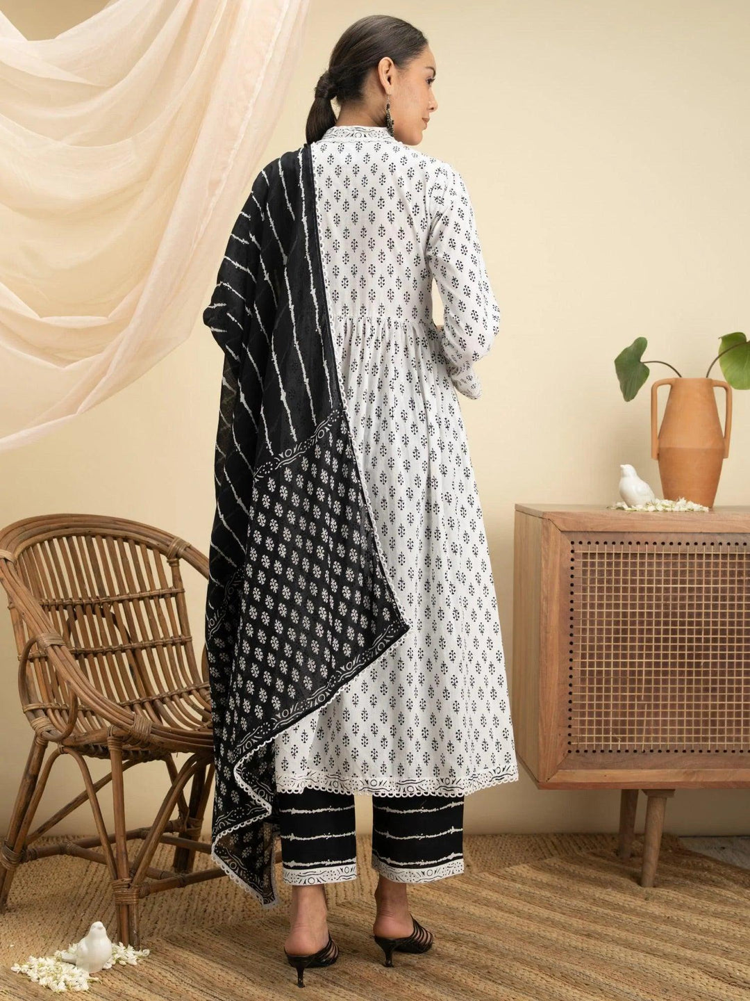 White Printed Cotton Suit Set - ShopLibas
