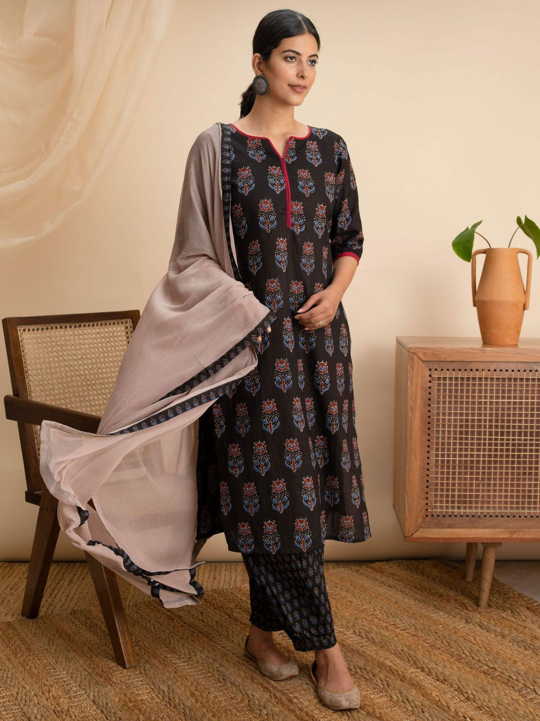 Black Printed Cotton Suit Set - ShopLibas