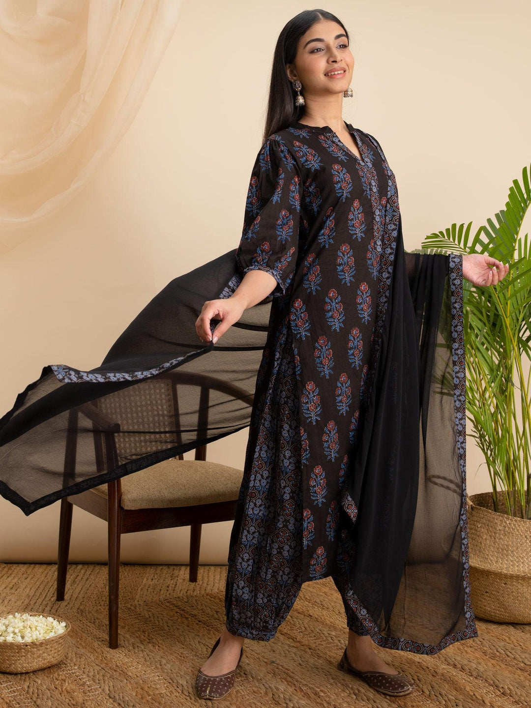 Black Printed Cotton Suit Set - ShopLibas