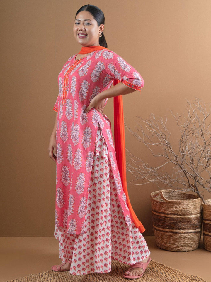 Plus Size Pink Printed Cotton Suit Set