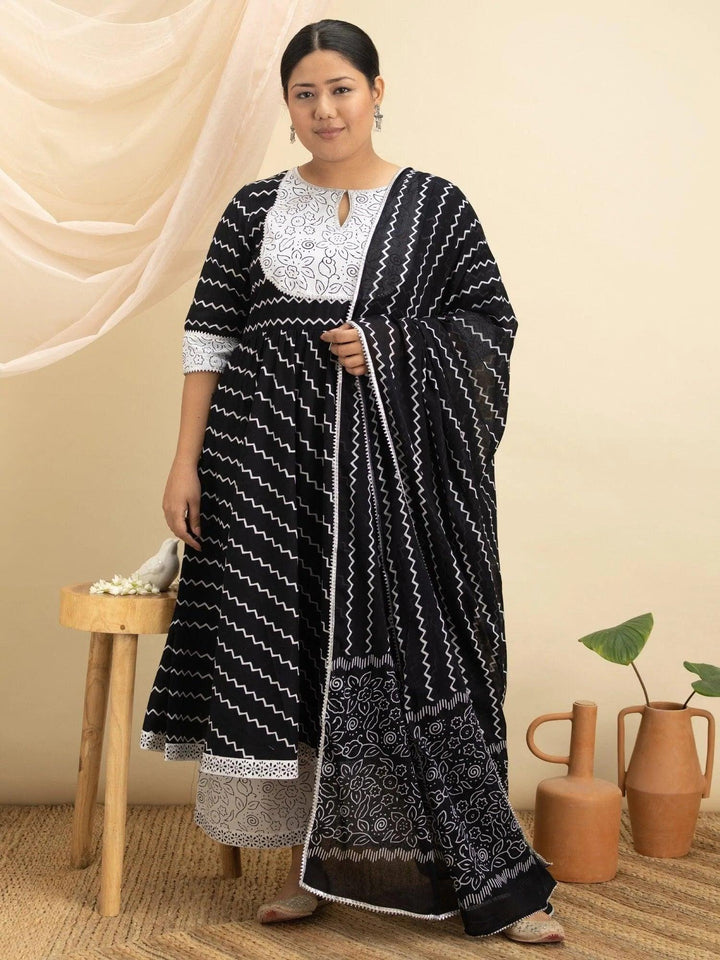 Plus Size Black Printed Cotton Suit Set