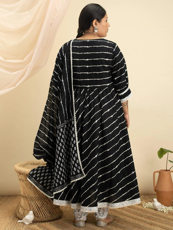 Plus Size Black Striped Cotton Suit Set