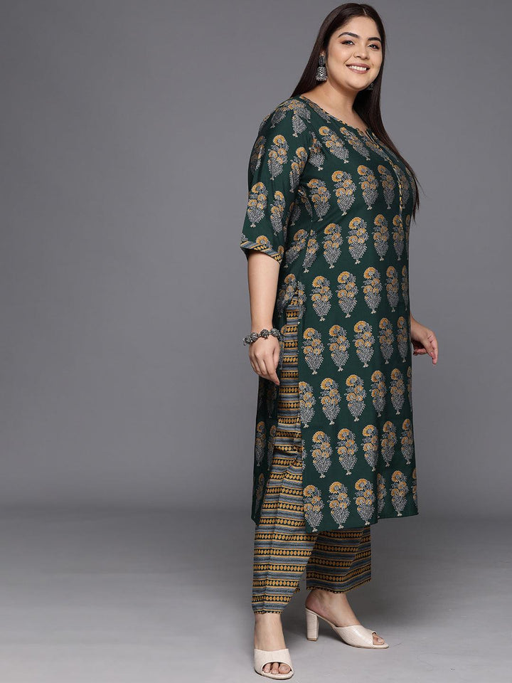 Plus Size Green Printed Silk Blend Straight Suit With Dupatta