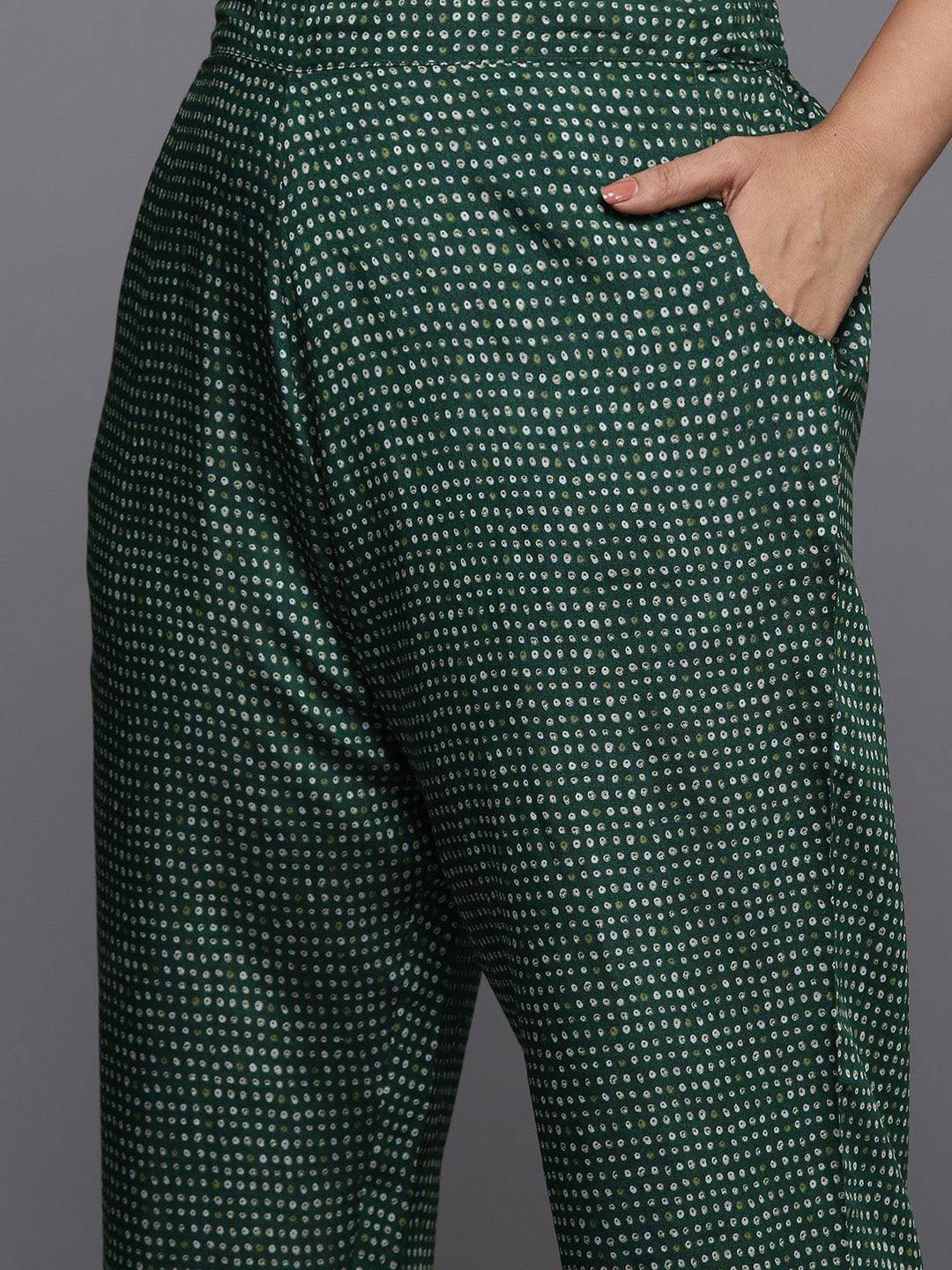 Plus Size Green Printed Silk Blend Straight Kurta With Trousers & Dupatta - ShopLibas