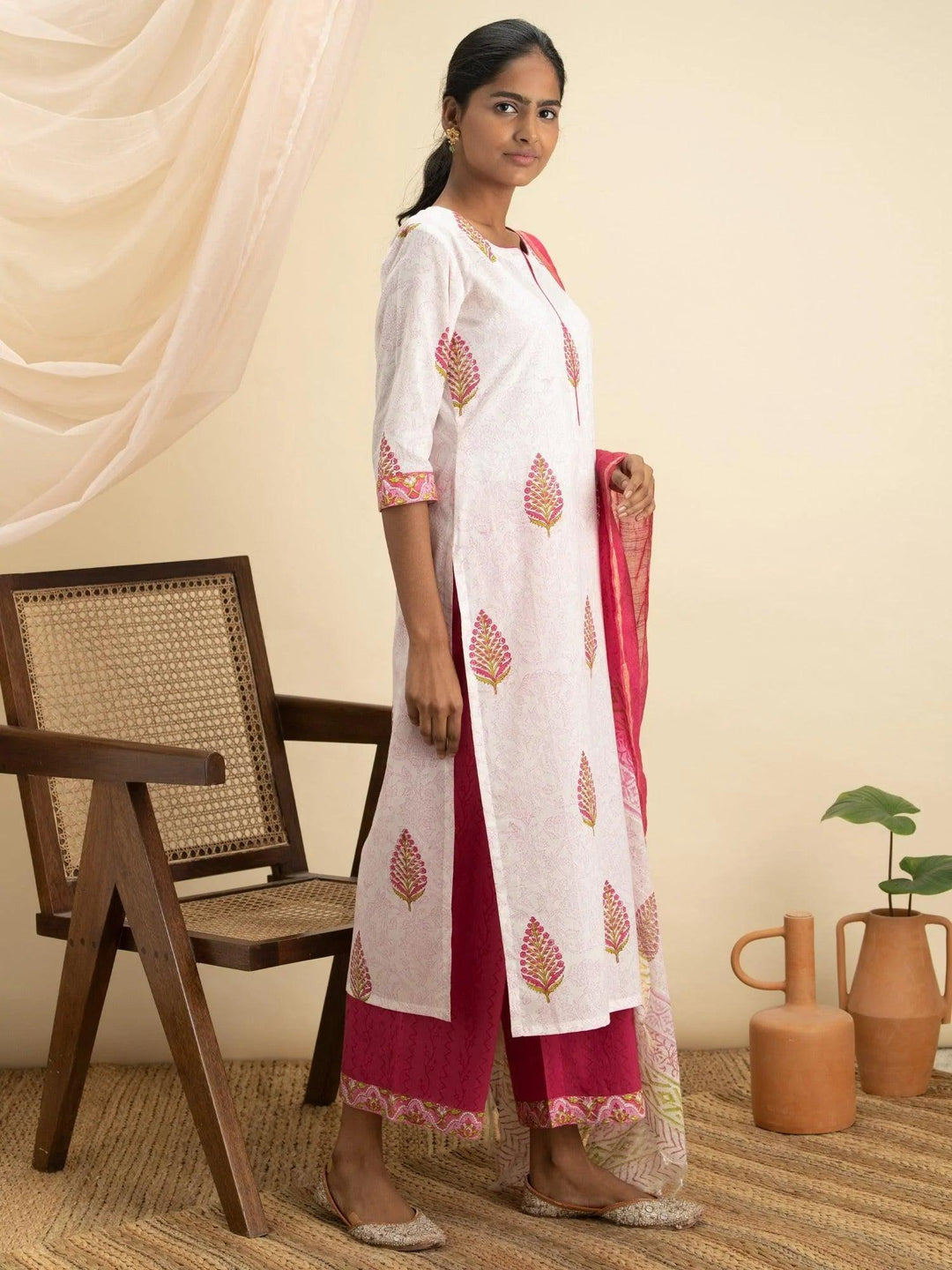 Pink Printed Cotton Suit Set - ShopLibas