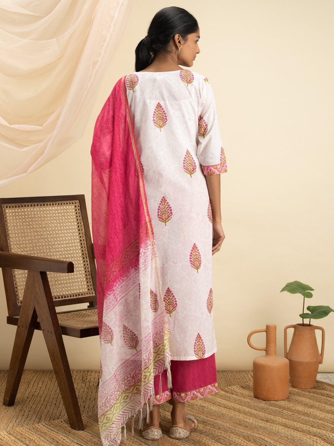 Pink Printed Cotton Suit Set - ShopLibas