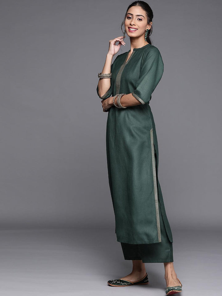 Green Solid Cotton Suit Set