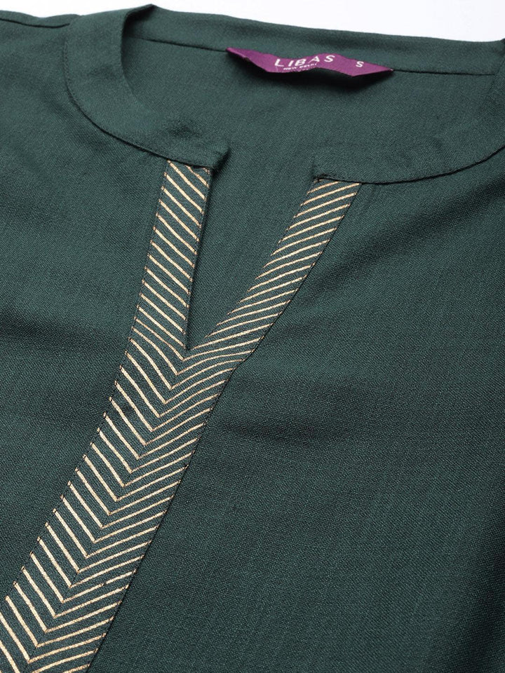 Green Solid Cotton Suit Set