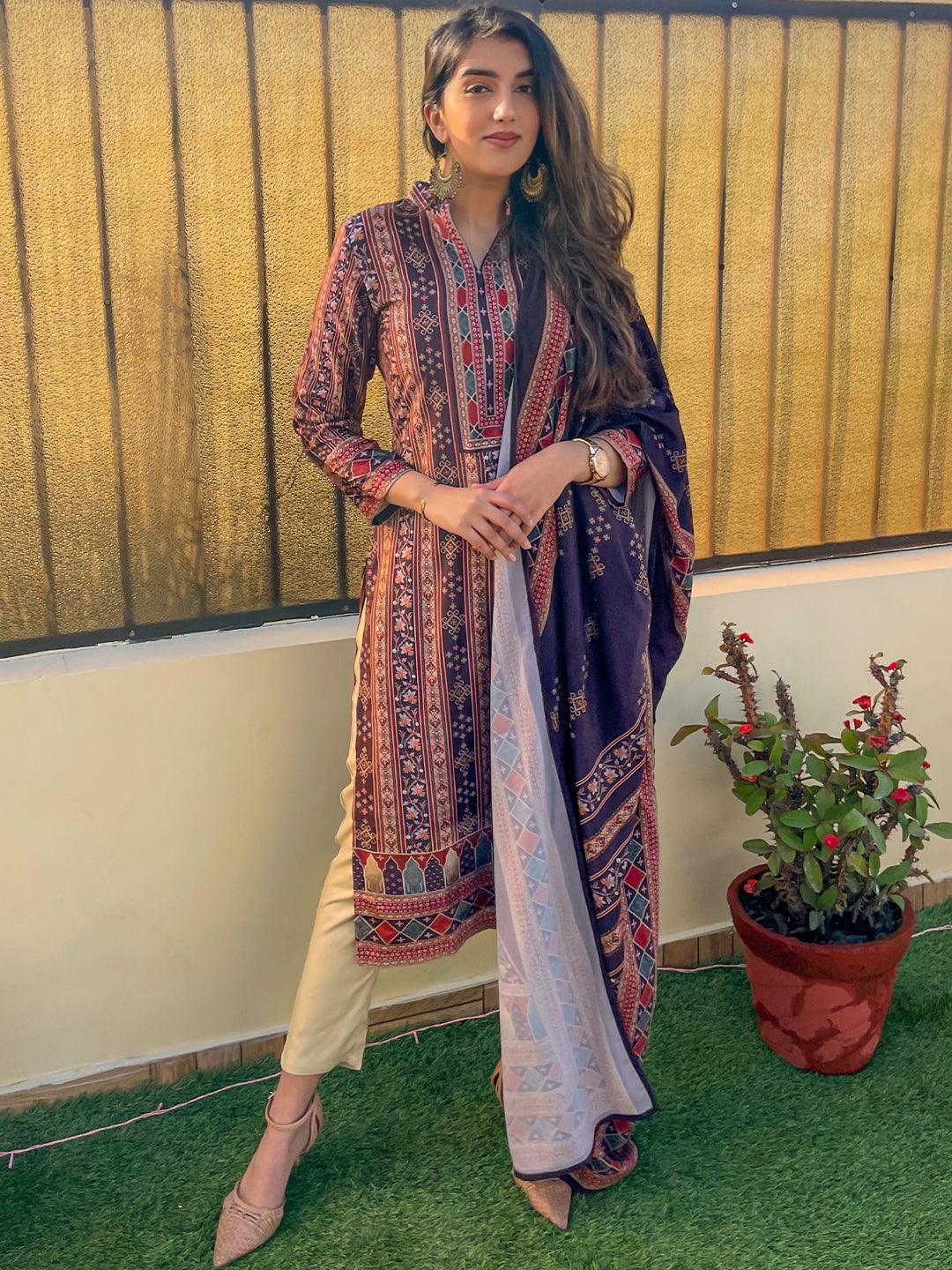 Multicoloured Printed Velvet Suit Set - ShopLibas