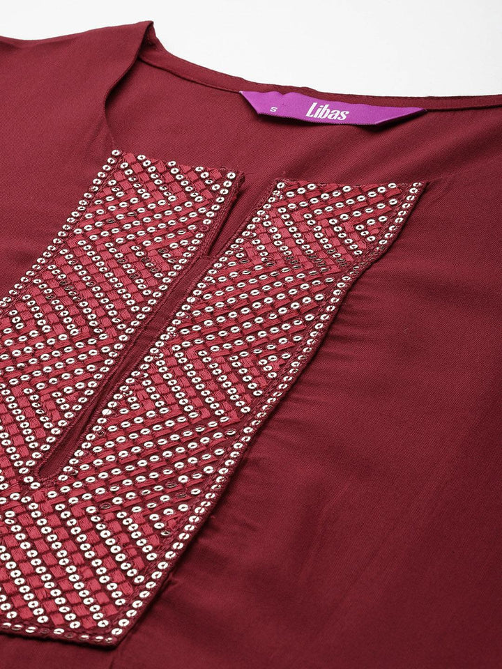 Maroon Yoke Design Rayon Straight Kurta