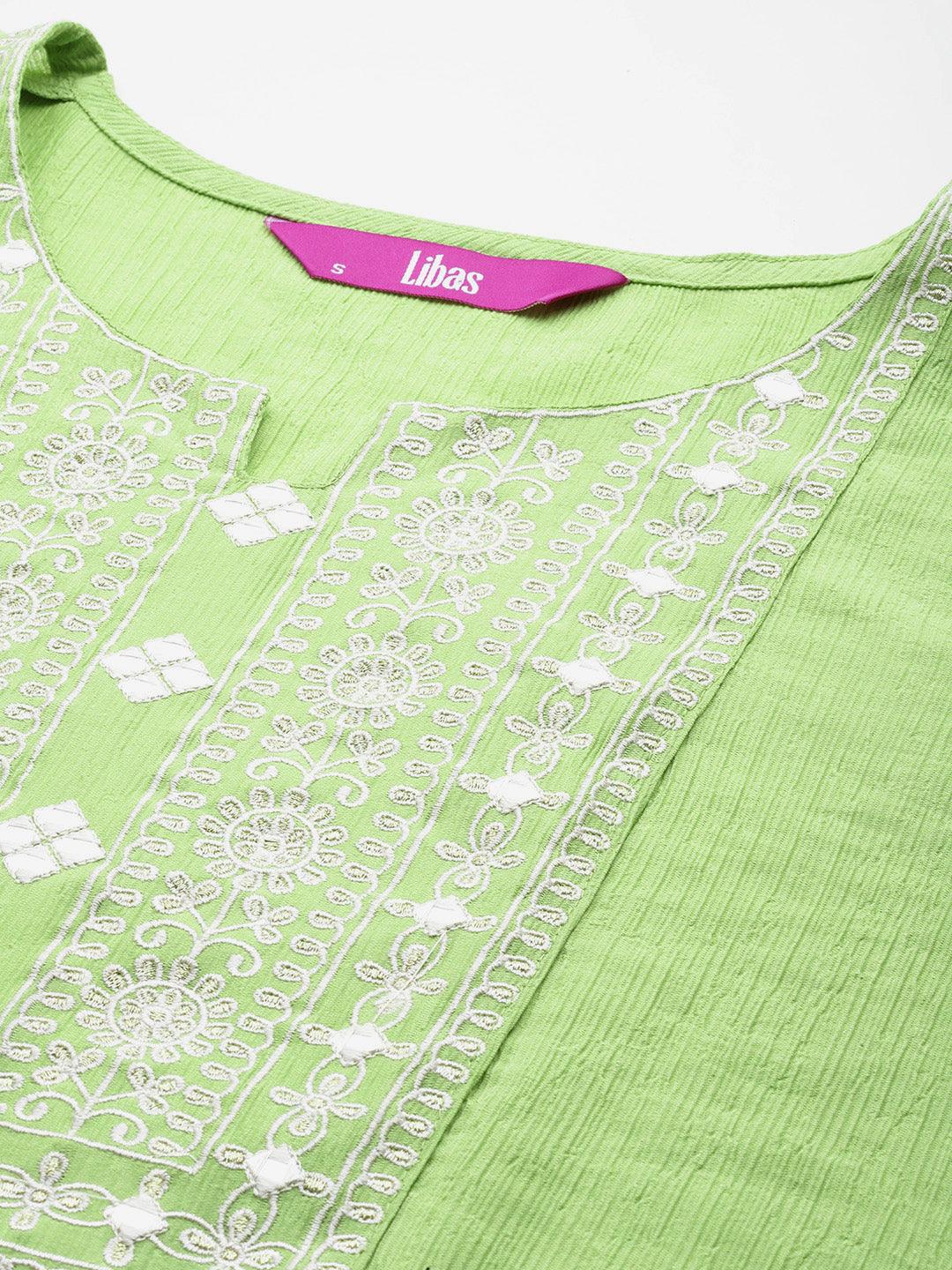 Green Yoke Design Cotton Blend Straight Kurti - ShopLibas