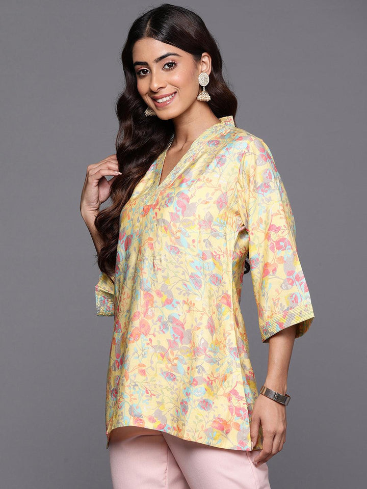 Yellow Printed Silk Blend Straight Kurti