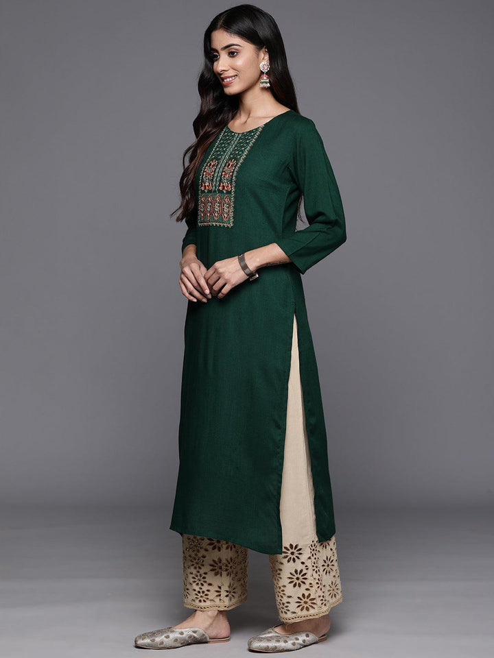 Green Yoke Design Rayon Straight Kurta
