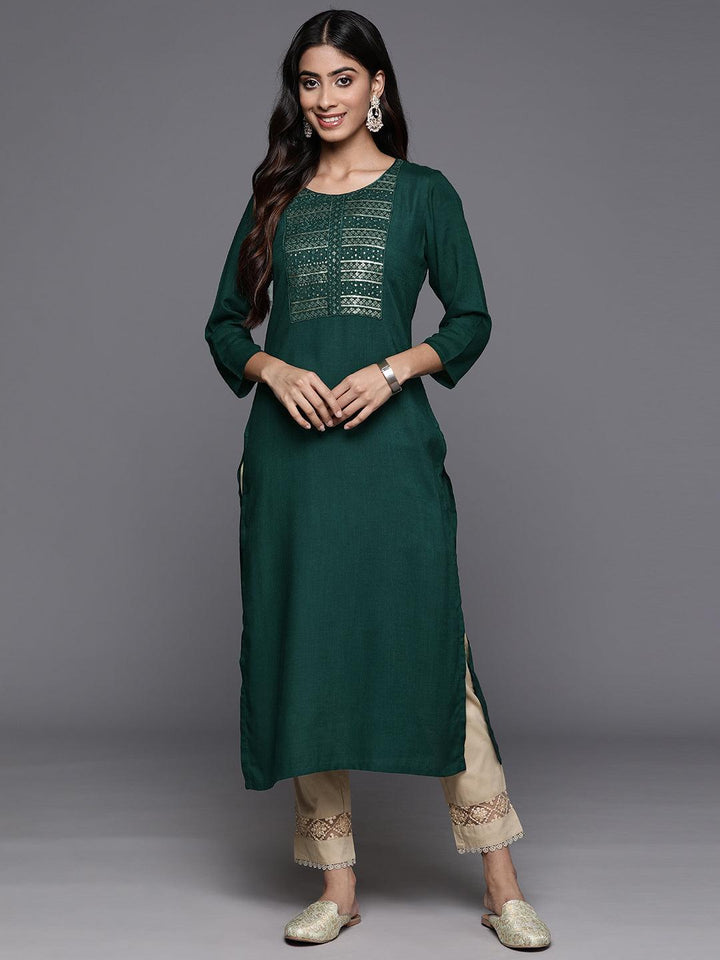 Green Yoke Design Rayon Straight Kurta