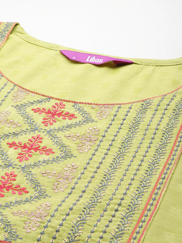 Green Yoke Design Rayon Straight Kurta