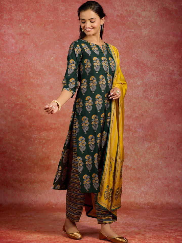 Green Printed Silk Blend Straight Suit With Dupatta