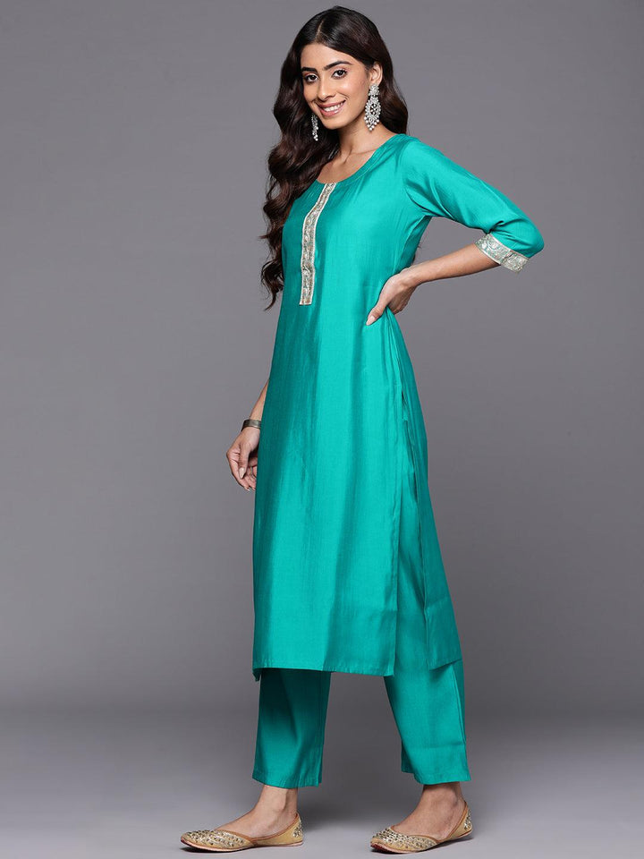 Green Yoke Design Silk Blend Straight Suit With Dupatta