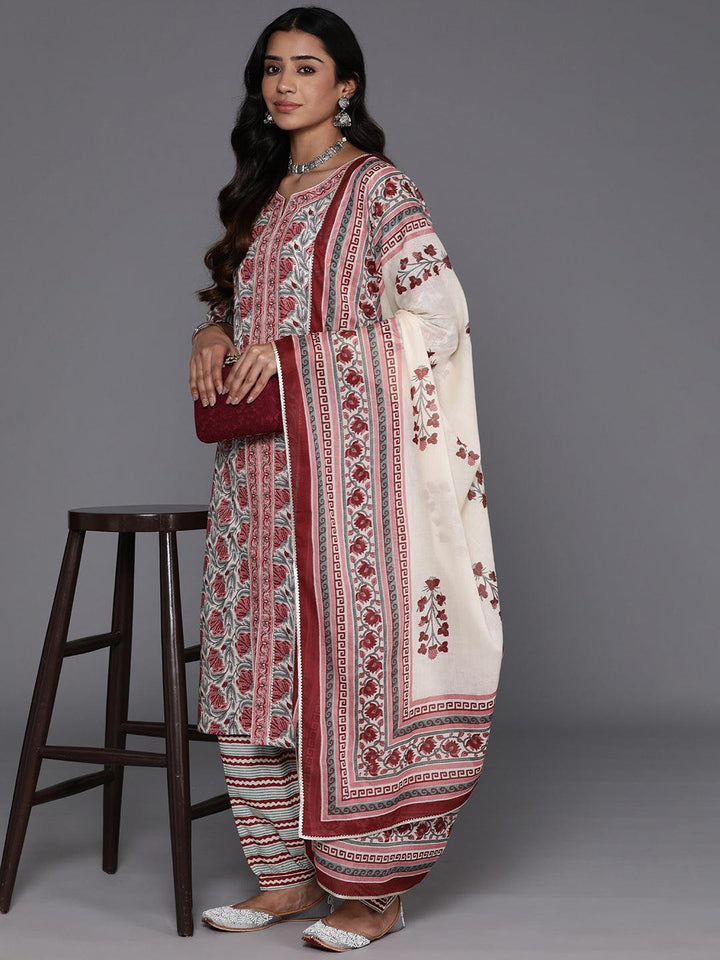Grey Printed Cotton Straight Suit With Dupatta