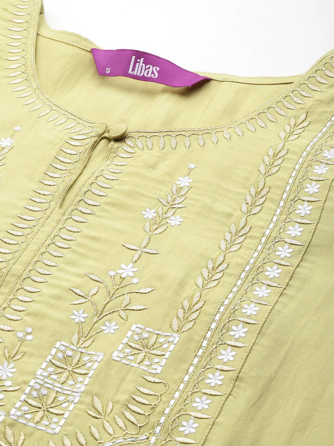 Green Yoke Design Silk Blend Straight Kurta With Trousers & Dupatta - ShopLibas