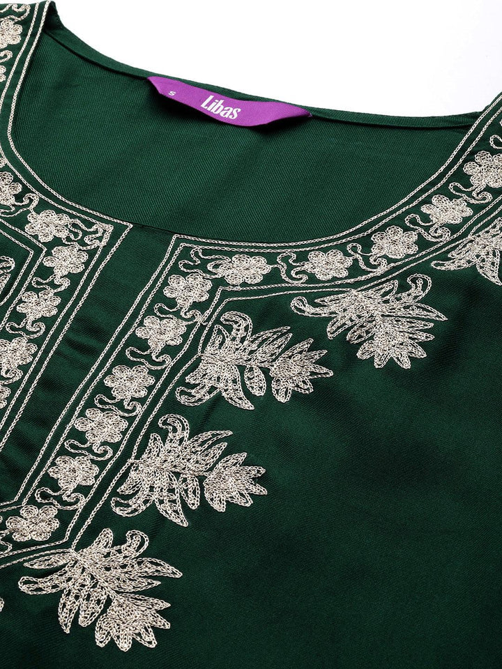 Green Yoke Design Wool Blend Straight Kurta Set