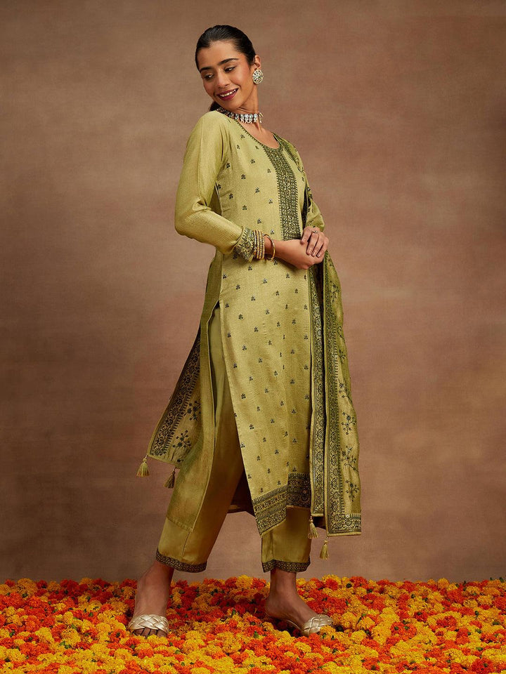Green Embroidered Silk Blend Straight Suit With Dupatta
