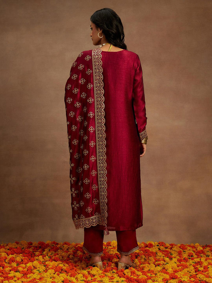 Fuchsia Embroidered Silk Blend Straight Suit With Dupatta