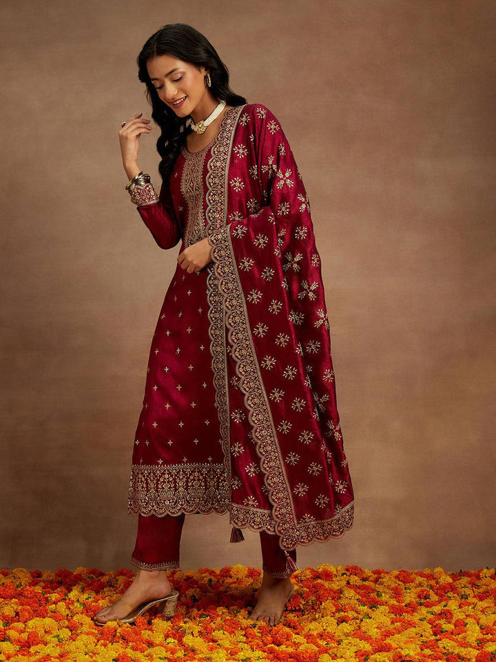 Fuchsia Embroidered Silk Blend Straight Suit With Dupatta