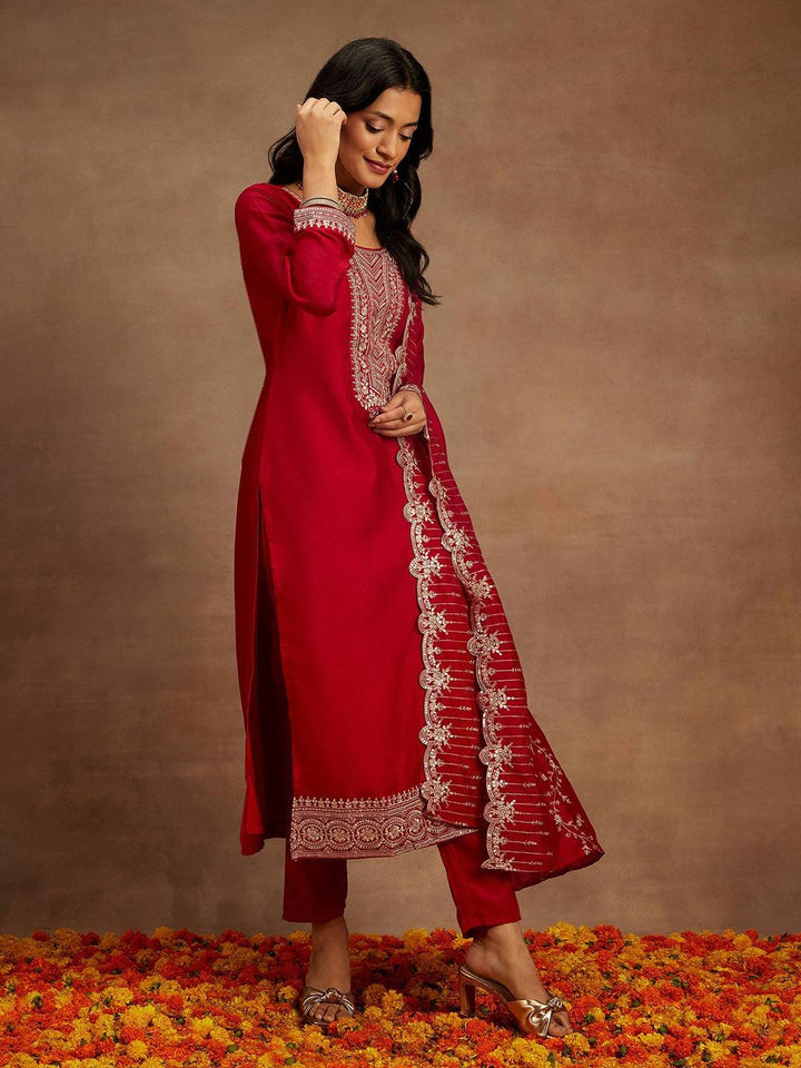 Pink Yoke Design Silk Blend Straight Suit With Dupatta