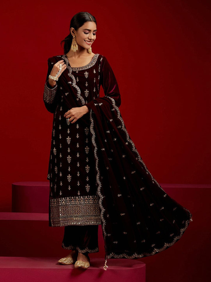 Libas Art Purple Embroidered Velvet Straight Suit With Dupatta