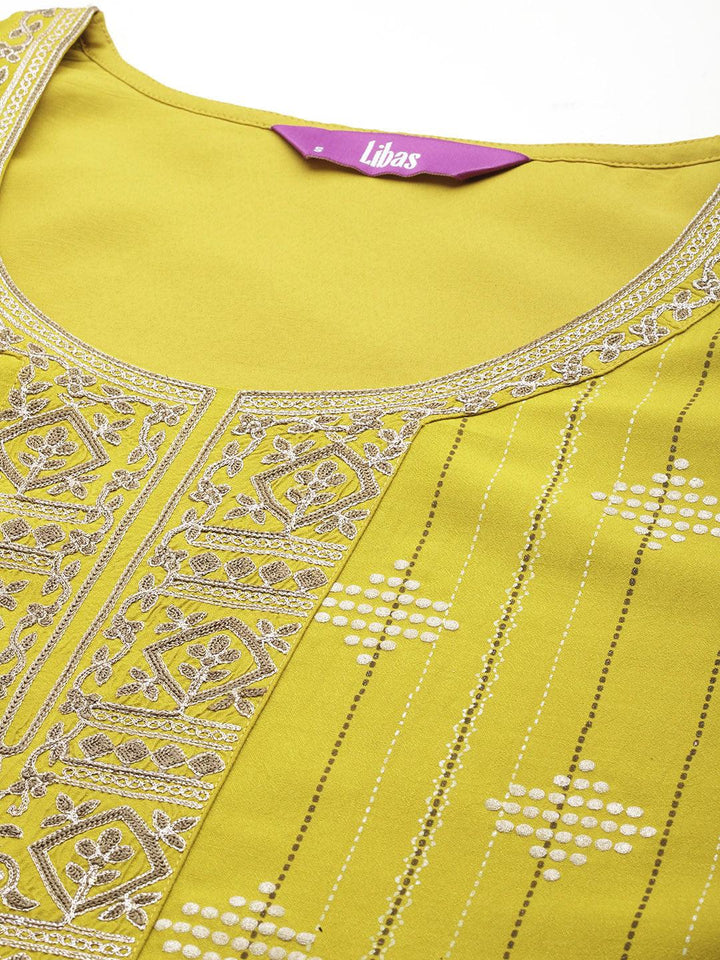 Mustard Printed Silk Blend Straight Suit With Dupatta