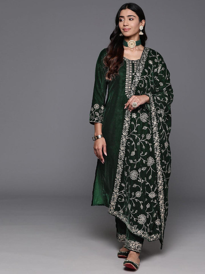 Green Yoke Design Velvet Straight Suit With Dupatta