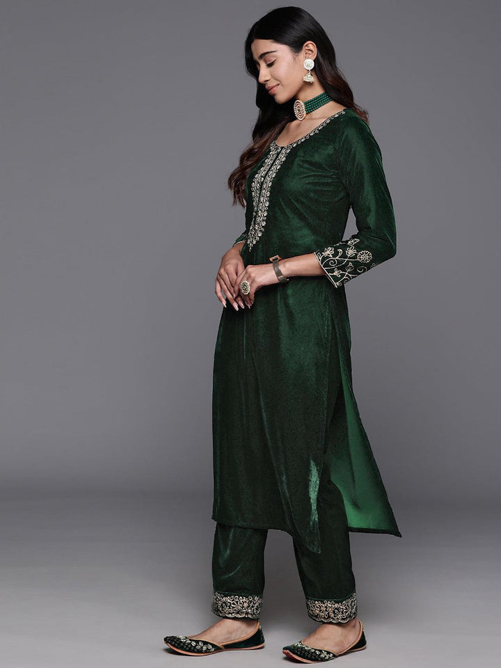 Green Yoke Design Velvet Straight Suit With Dupatta