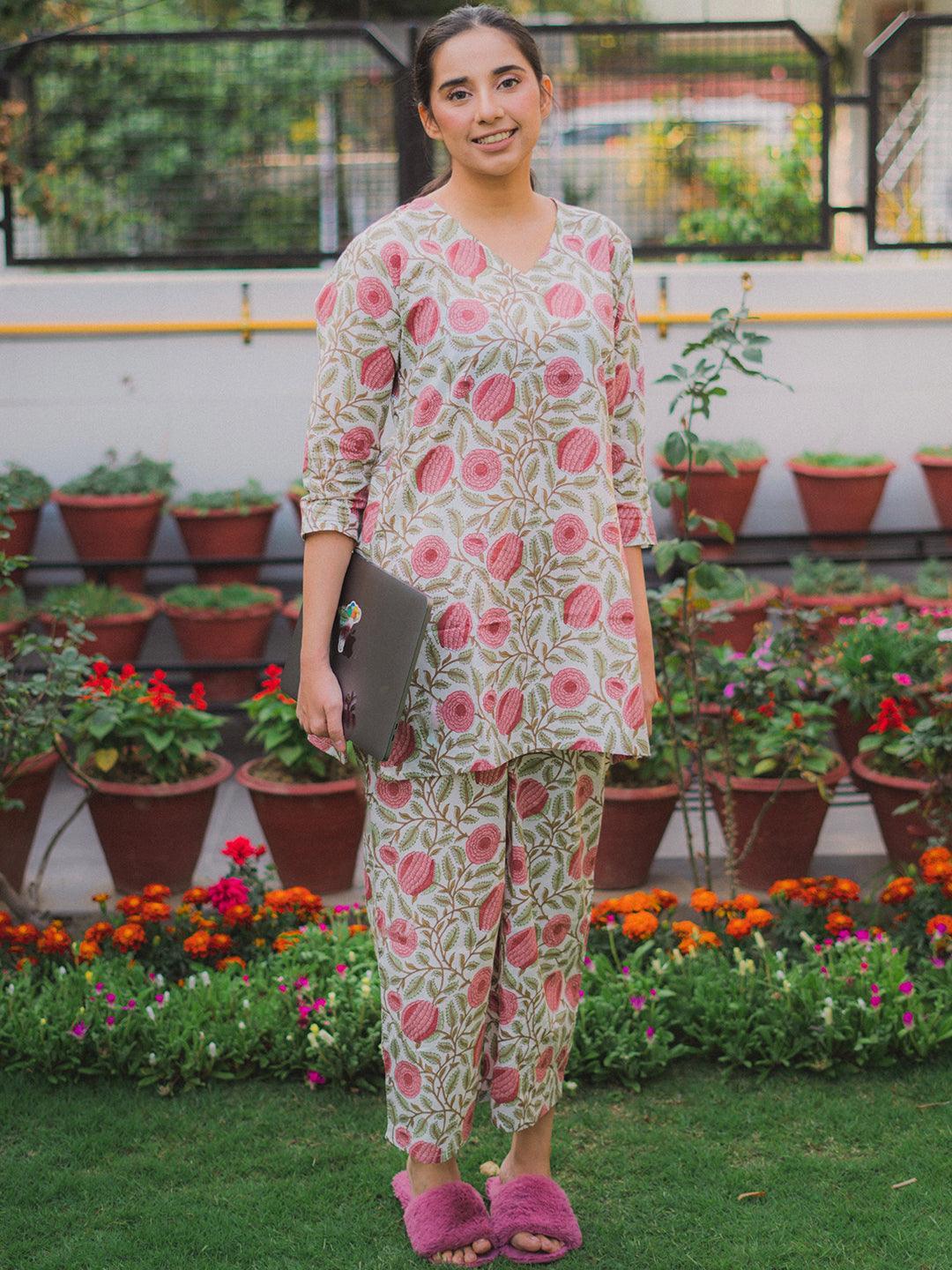 Multicoloured Printed Cotton Night Suit - ShopLibas