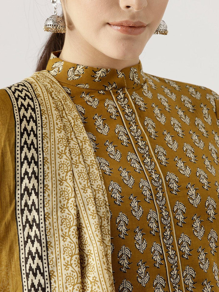 Green Printed Cotton Suit Set