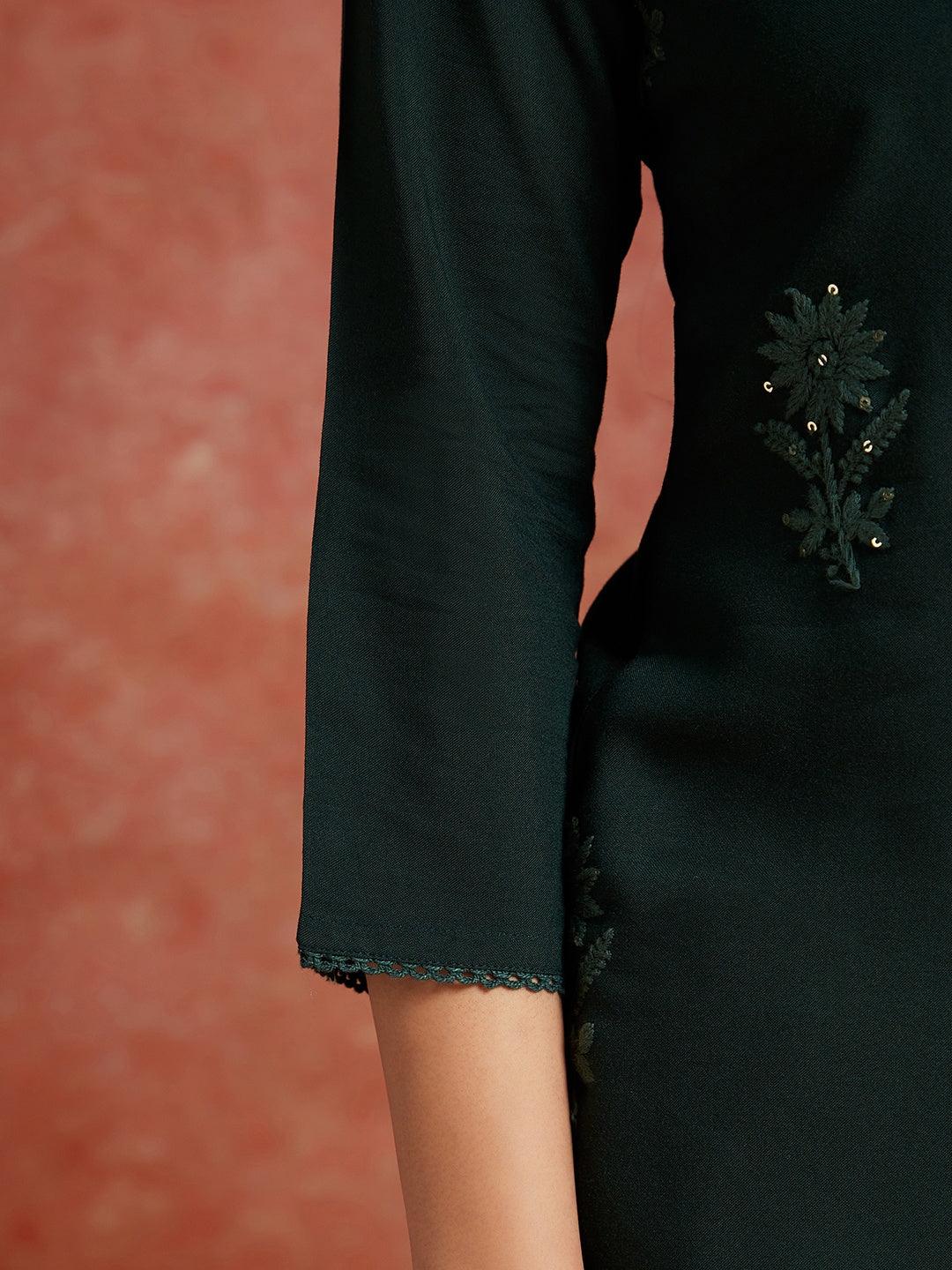 Green Embroidered Rayon Straight Kurta - ShopLibas