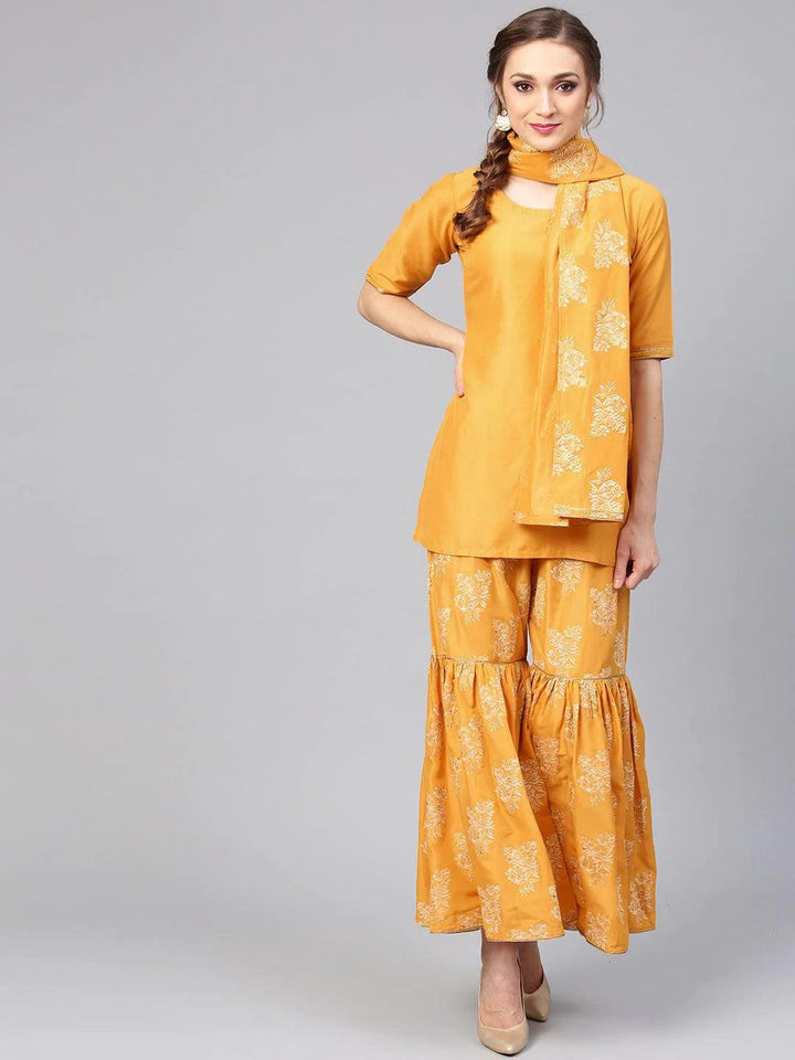 Yellow Solid Muslin Suit Set