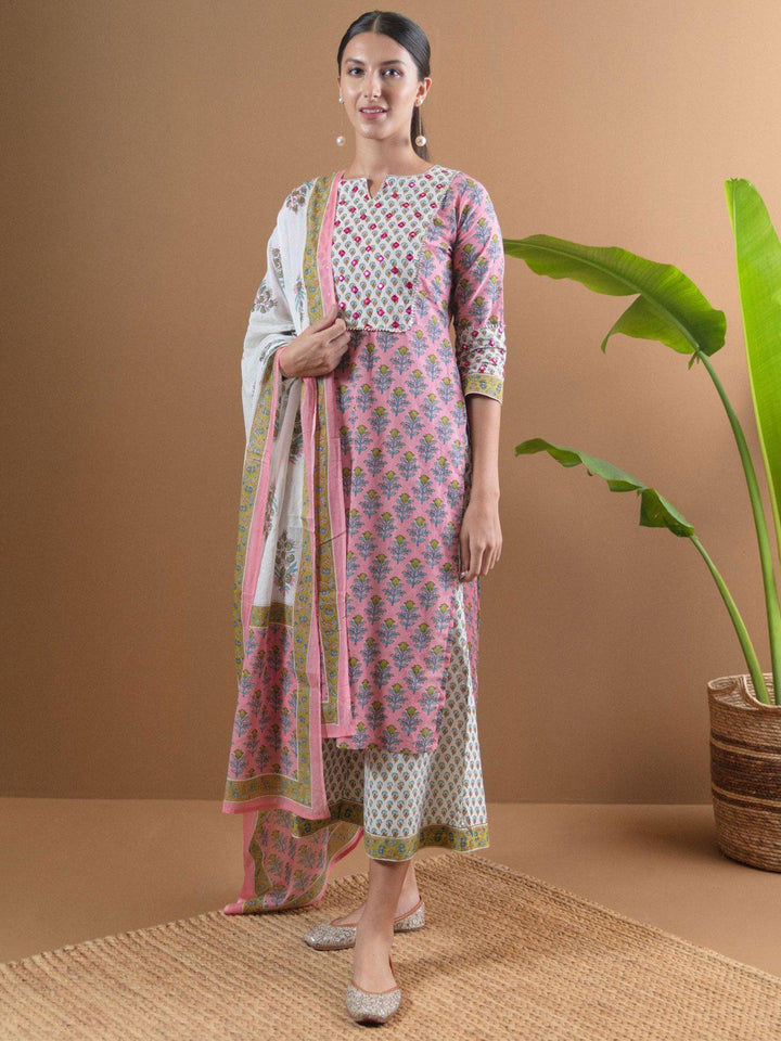 Pink Printed Cotton Suit Set With Mask