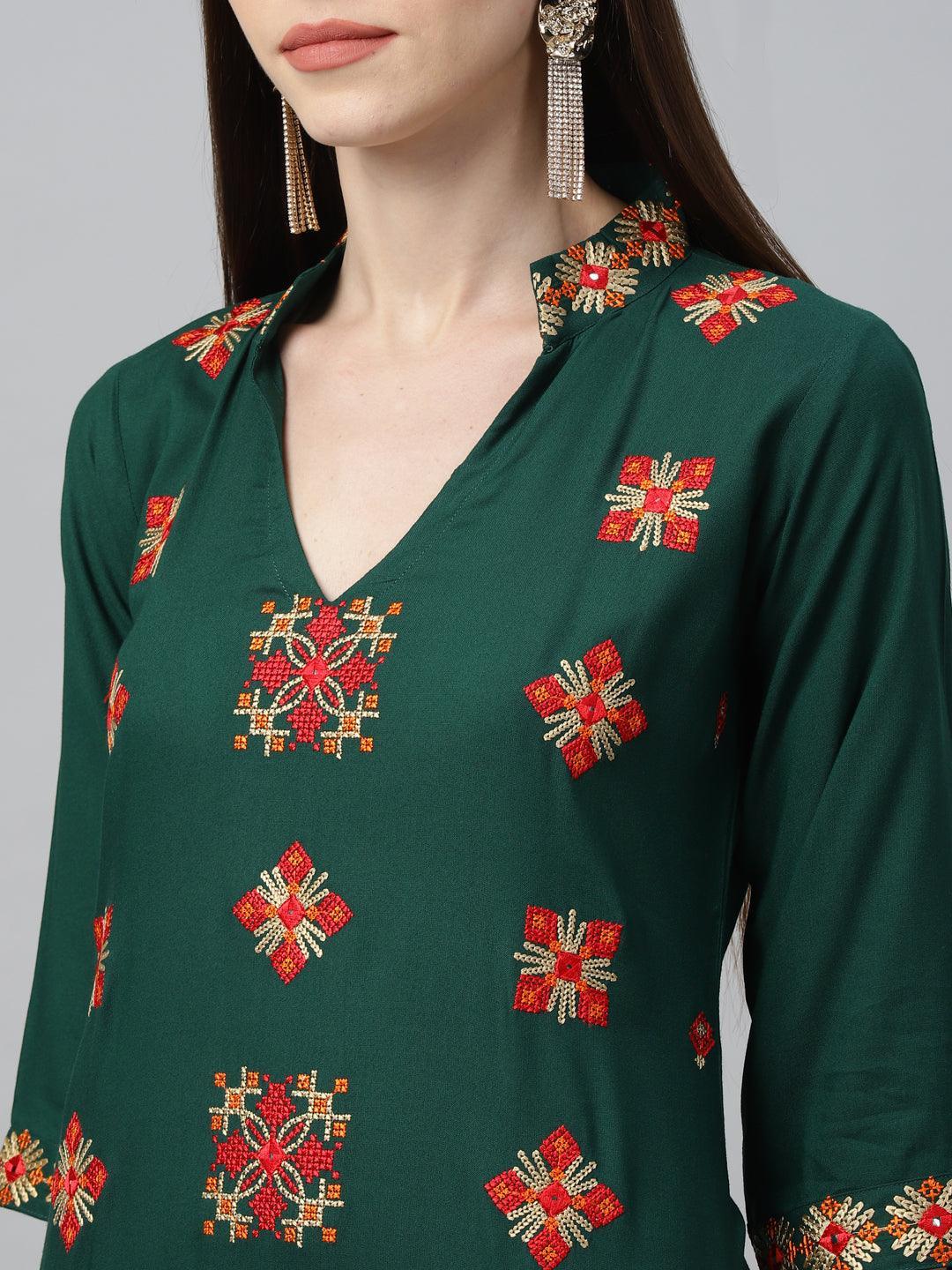 Green Embroidered Rayon Kurta - ShopLibas