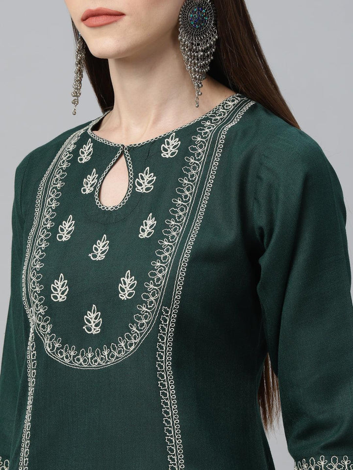 Green Embroidered Cotton Kurta