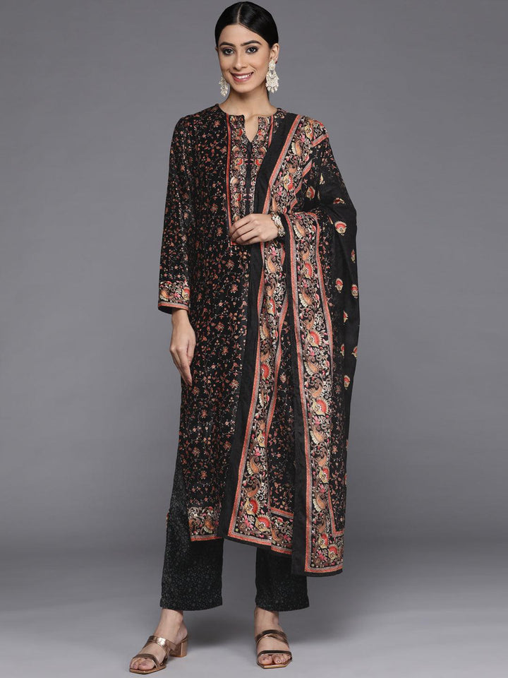 Black Printed Velvet Straight Kurta With Dupatta