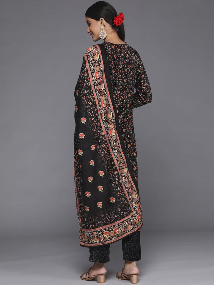 Black Printed Velvet Straight Kurta With Dupatta