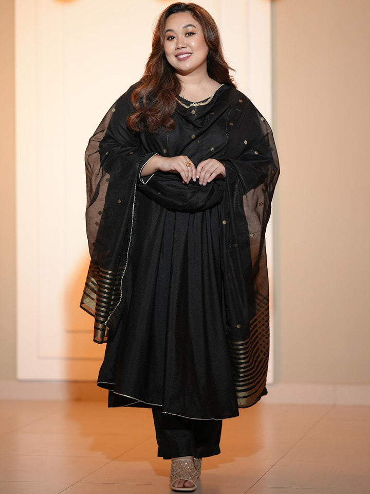 Black Solid Silk Blend Suit Set