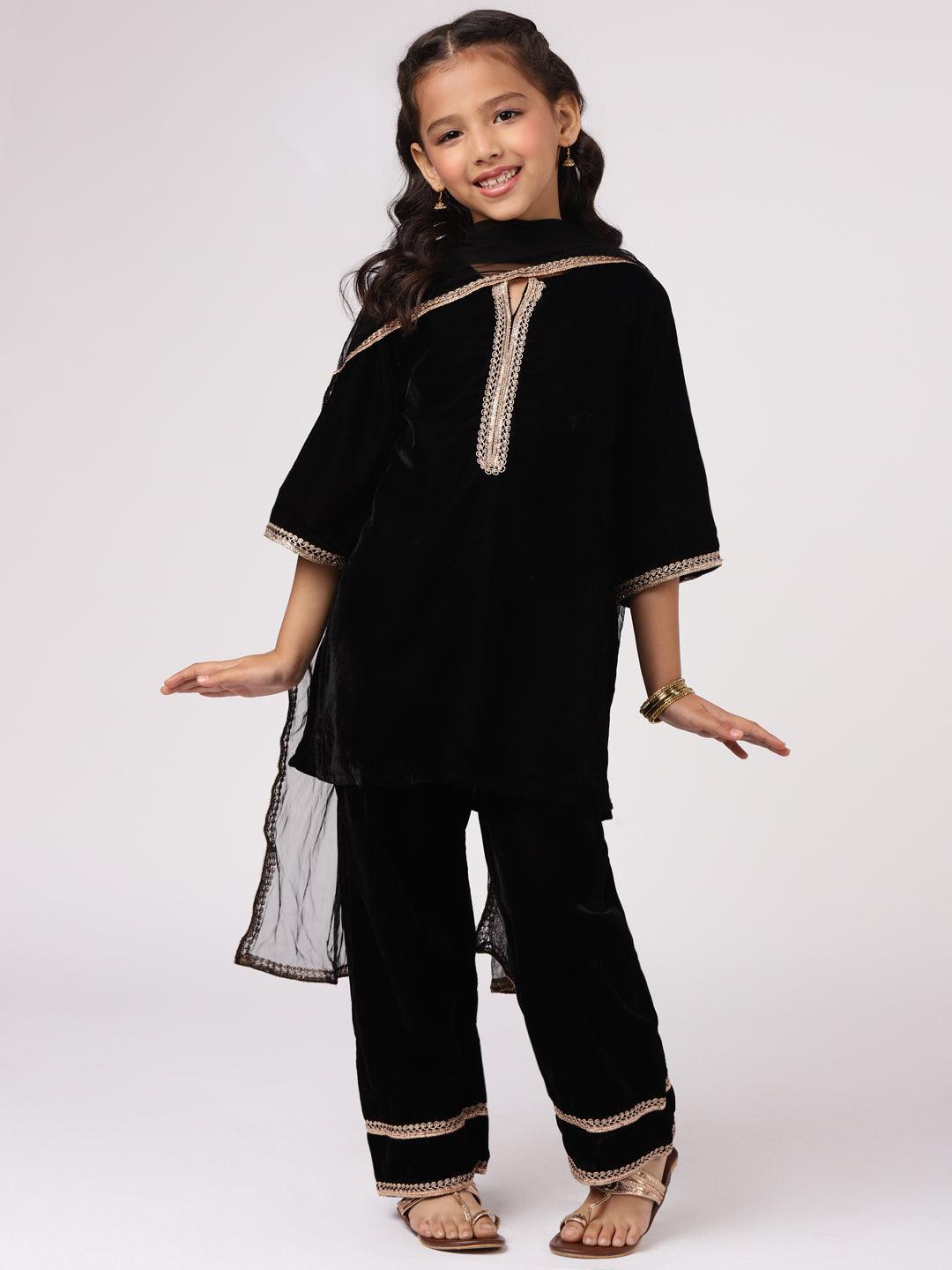 Black Solid Velvet Straight Suit Set - ShopLibas
