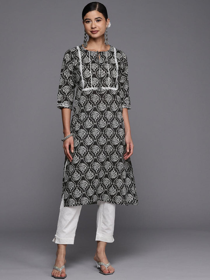 Black Yoke Design Cotton Straight Kurta