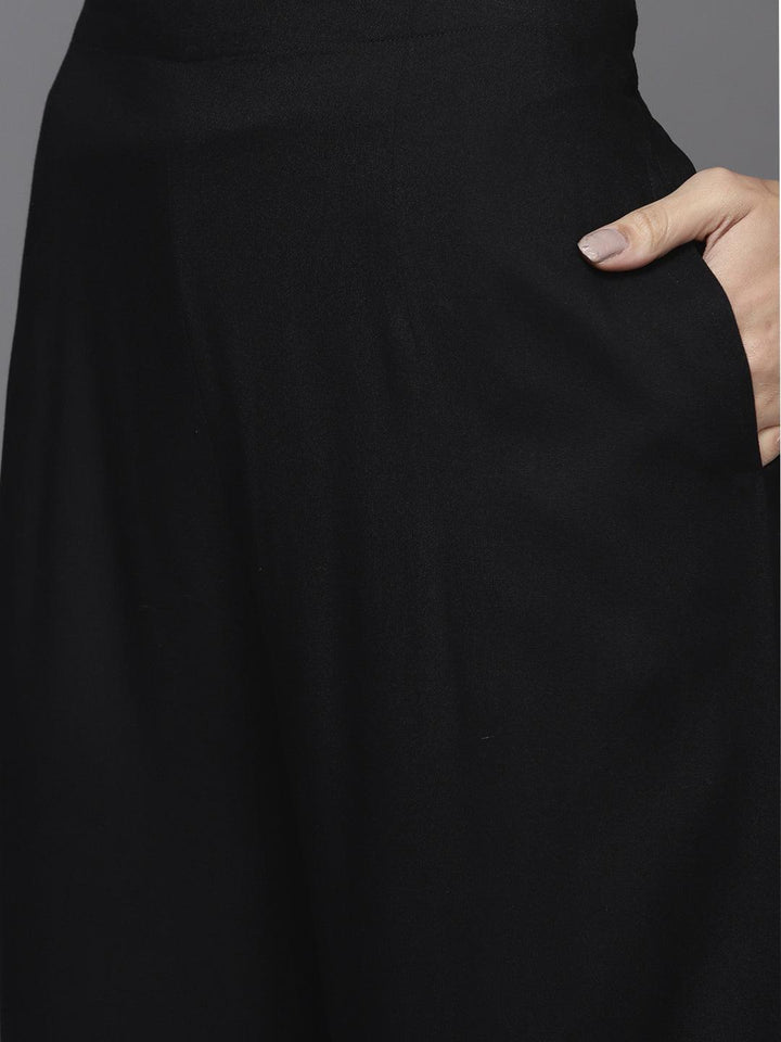 Black Yoke Design Rayon Suit Set