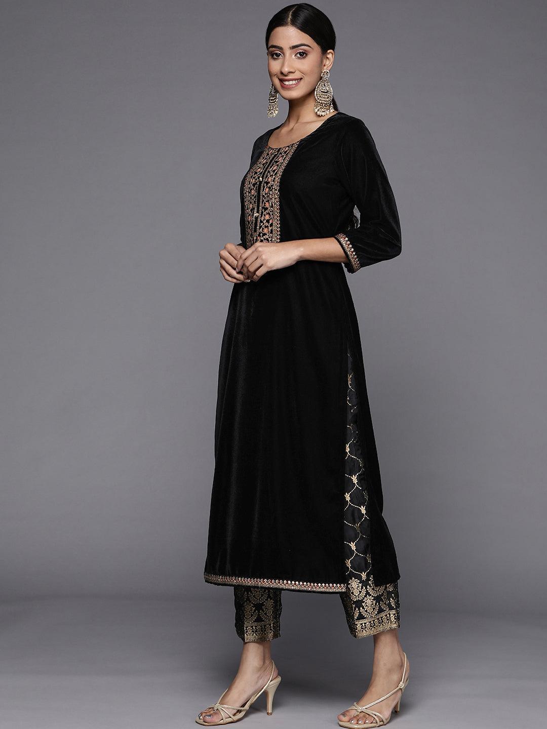 Black Yoke Design Velvet Straight Kurta Set - ShopLibas